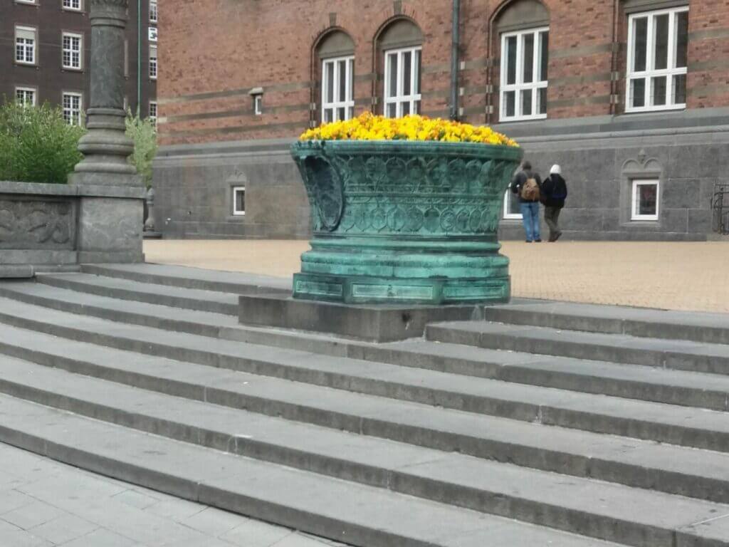 riesiger Blumentopf Kopenhagen