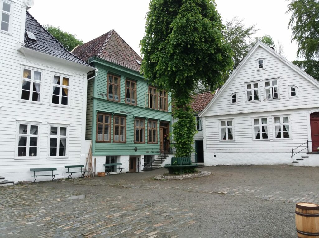 Bergen Freilichtmuseum alte Häuser