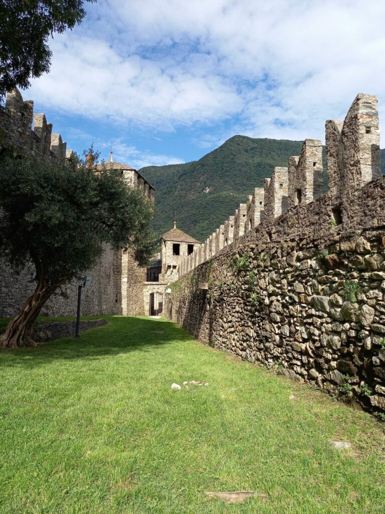 Burg Costello