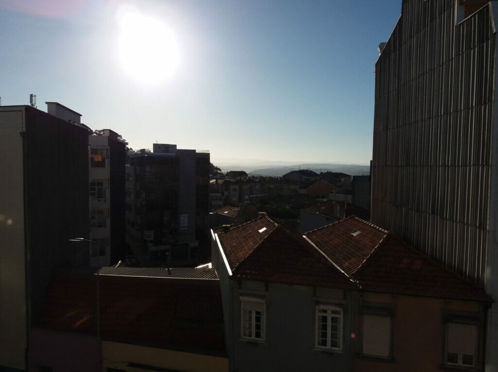 Blick vom Balkon auf die Stadt Porto