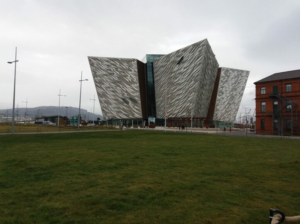 das Belfast Titanic Museum