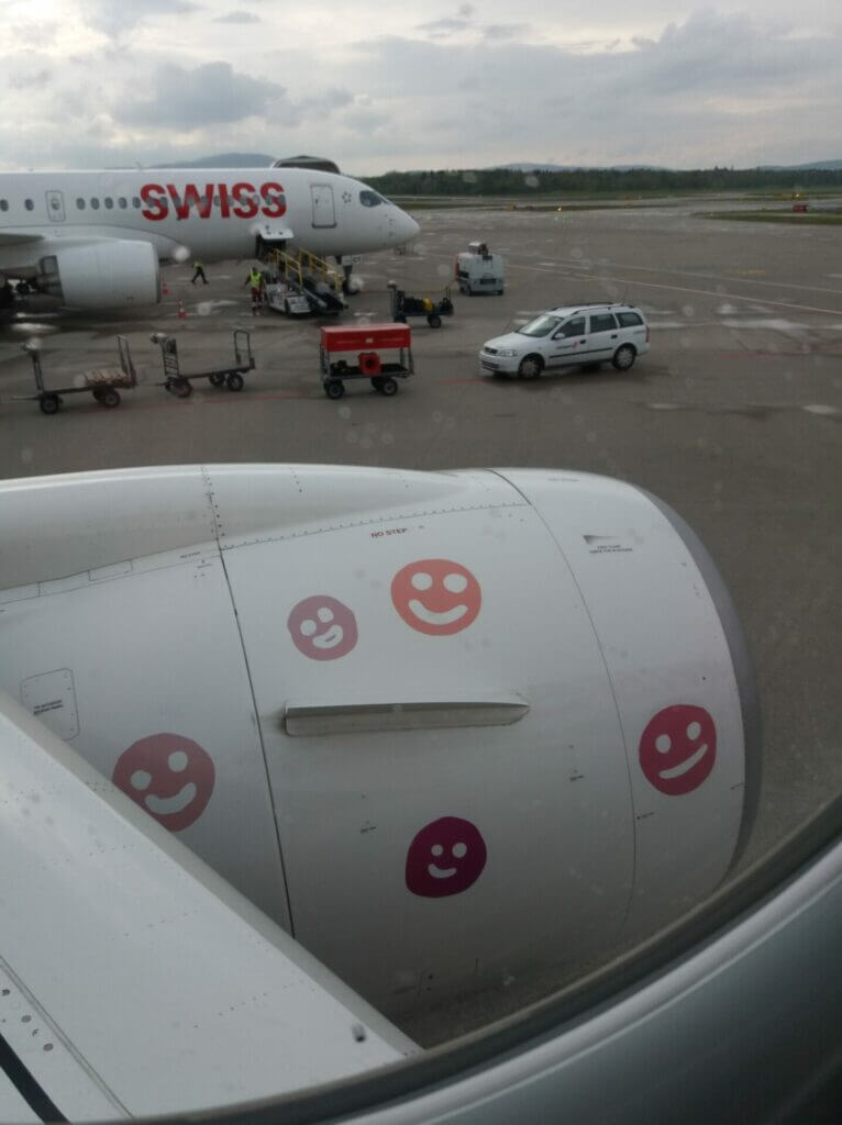 Flugsuchmaschine Flieger mit Smileys
