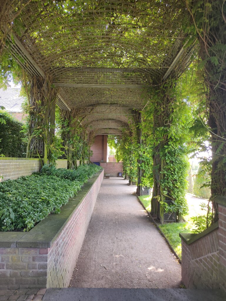 Laubengang im Kloster Kamp