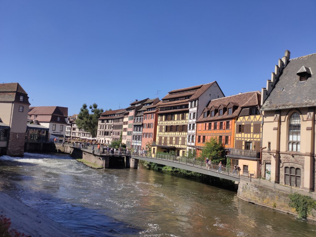 der Stadtteil Petite France Fachwerkhäuser an der Ill